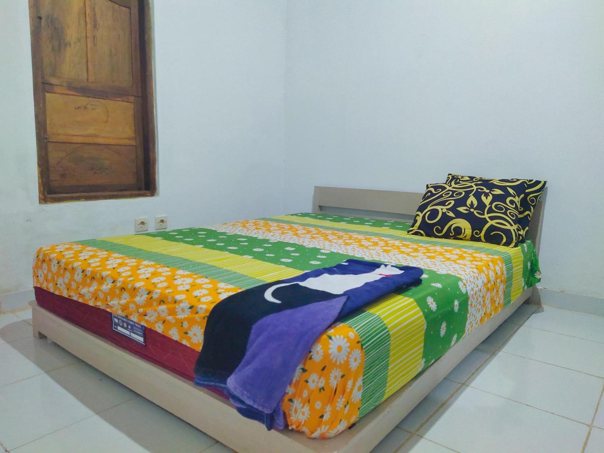 Putri Nyale Bungalow Kuta  Exterior foto