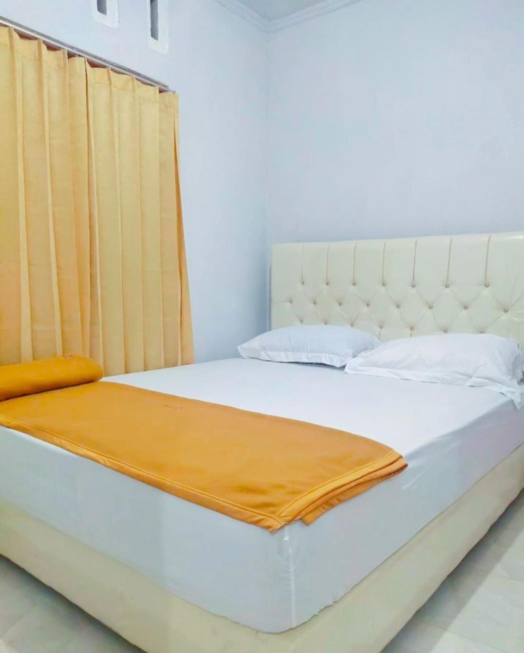 Putri Nyale Bungalow Kuta  Exterior foto